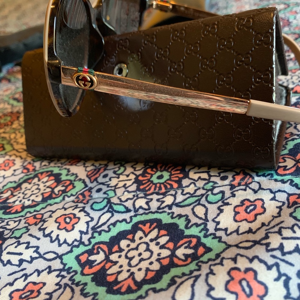 Gucci sunglasses